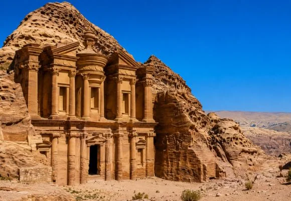 مسار الدير الرئيسي