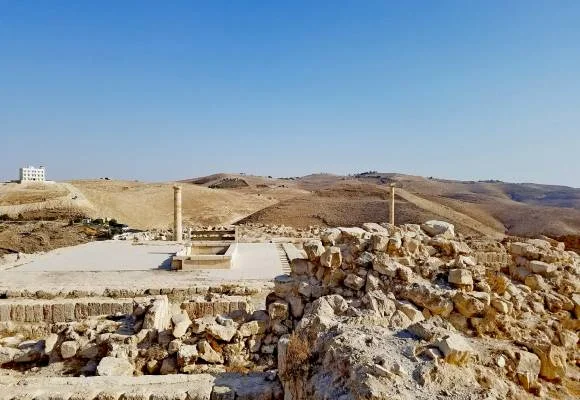 "قلعة مكاور "مكايروس